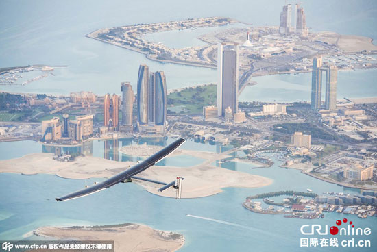 بزرگ ترین هواپیمای خورشیدی دنیا +عکس
