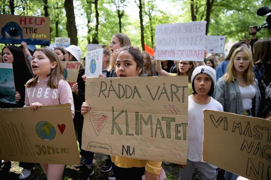 اعتراض کودکان عاشق محیط زیست در سراسر جهان