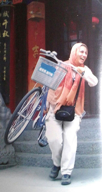 گفت‌و‌گو با زن ایرانی که جهان را با دوچرخه فتح کرد