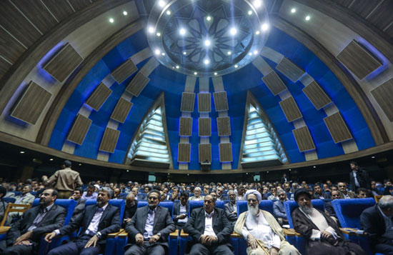 همایش غیرقانونی مردان احمدی‌ نژاد +عکس