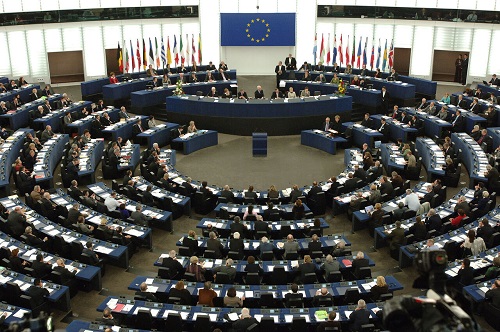 پارلمان اروپا تقاضای عضویت اوکراین را پذیرفت