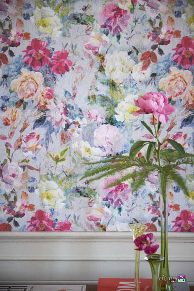 کاغذ دیواری گل دار، طرح های لطیف برای فضاهای مختلف خانه!
