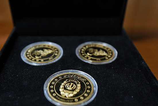عکس: حراج سکه در بانک کارگشایی
