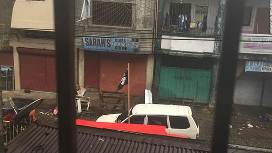 پرچم داعش در فیلیپین به اهتزاز درآمد