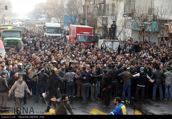 شوک به بازار تهران؛ «پلاسکو» فرو ریخت