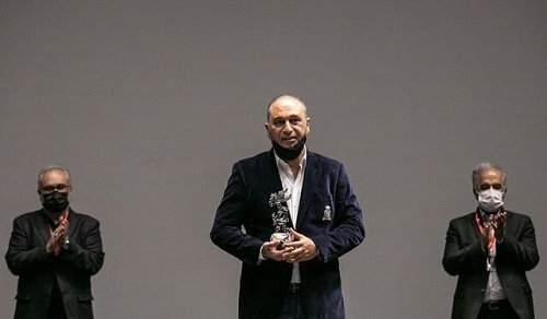 فرخ‌نژاد از جشنواره جهانی فجر جایزه گرفت