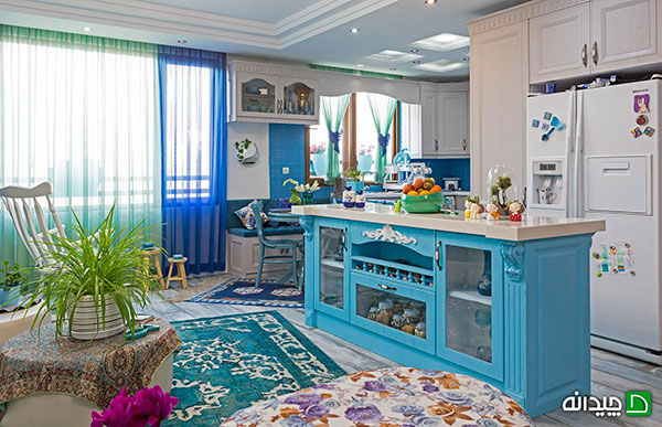 دکوراسیون آبی منزل؛ جسارت رنگ‌ها در خانه کاملیا و خانواده‌اش!