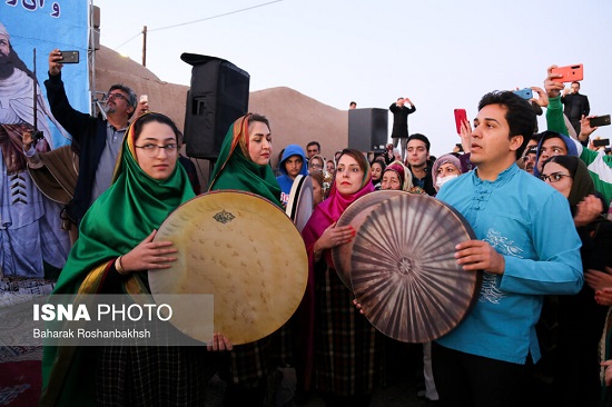 برگزاری آیین سنتی سده در کرمان و یزد