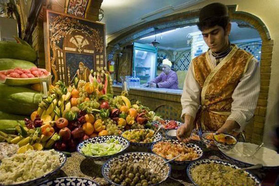 گردشگری ایران بدون طعم غذاهای محلی