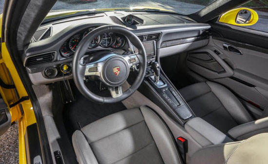 مقایسه کوروت Z06 با GT-R نیسمو و 911 توربو S