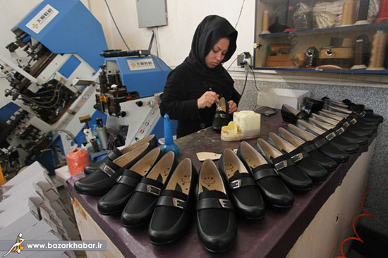 عکس: کارگاه تولید کفش