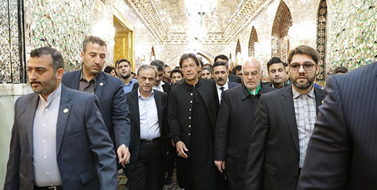 نخست‌وزیر پاکستان به حرم رضوی مشرف شد