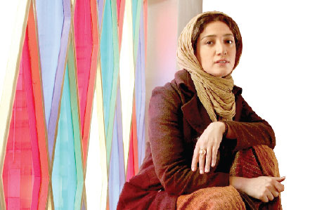 مینا ساداتی: از كار در تلويزيون خسته‌ام