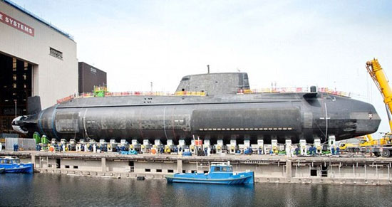 نسل جدید زیردریایی هسته‌ای انگلیس رونمایی شد