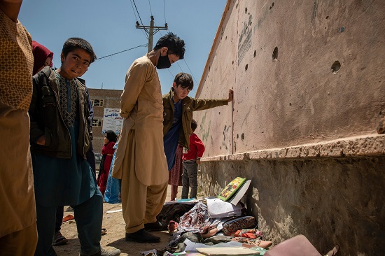 خاکسپاری دختران افغان در ناامنی؛ خشم در کابل