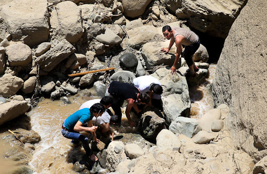 عکس: مسجدجامعی در مناطق سیل‌ زده