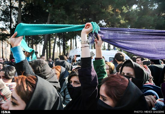 عکس: حاشیه حضور روحانی در دانشگاه