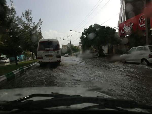 بارش باران سیل‌آسا؛ مشهد را آب برد