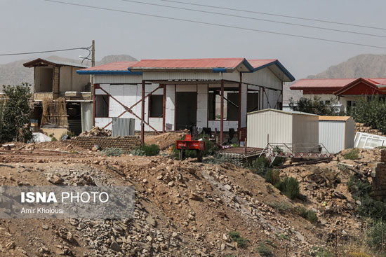 بازدید جهانگیری از مناطق زلزله‌زده کرمانشاه