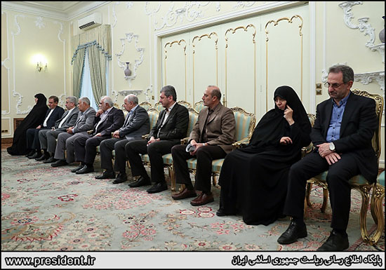 دیدار عیدانه‌ی جمعی از اعضای دولت با روحانی