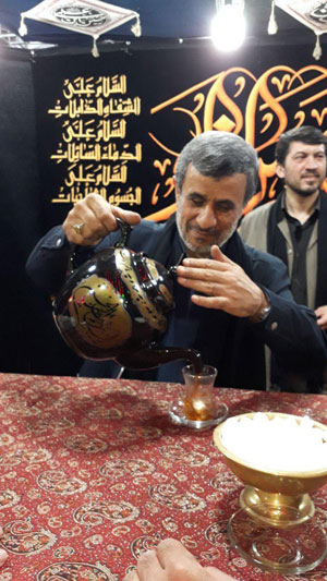 کرباسچی کنار خاتمی، عماد در ایران، چایِ بهاری
