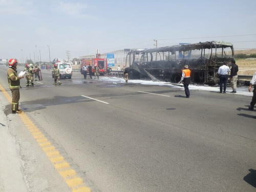 آتش‌سوزی اتوبوس در آزادراه تهران - قم