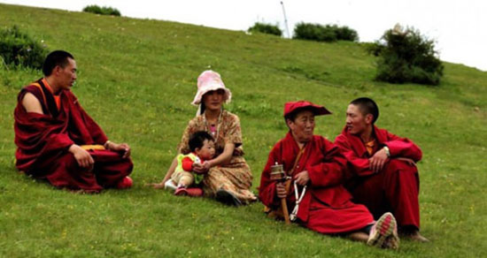 ارمغان اجساد به کرکس های تبت +عکس