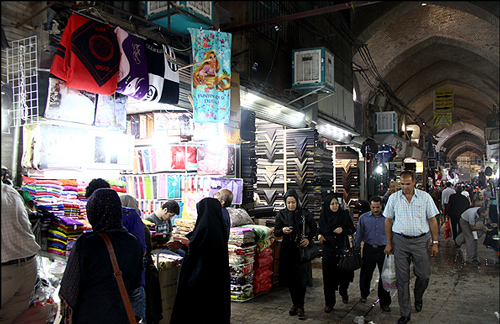 «تماشاگران» در بازار تهران!