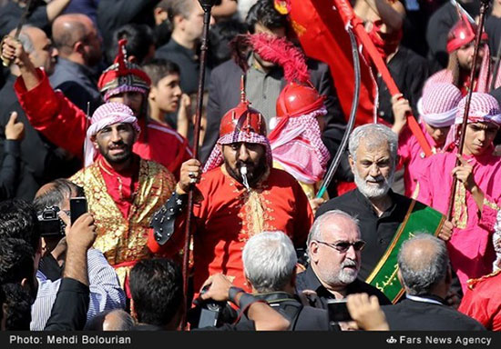 مراسم خیمه سوزان روز عاشورا در تهران