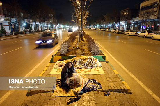 مشهدی ها، دیشب در خیابان خوابیدند