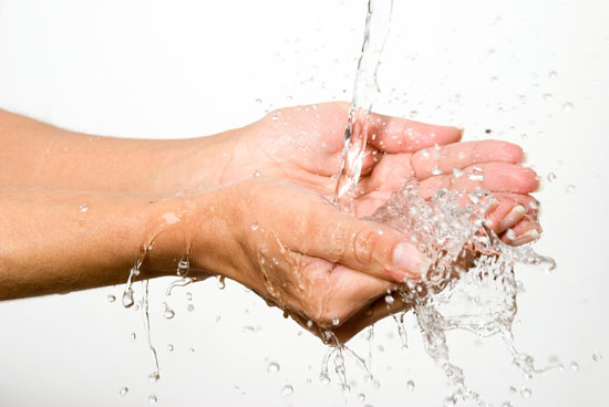 پوست انسان چطور ضد آب است؟