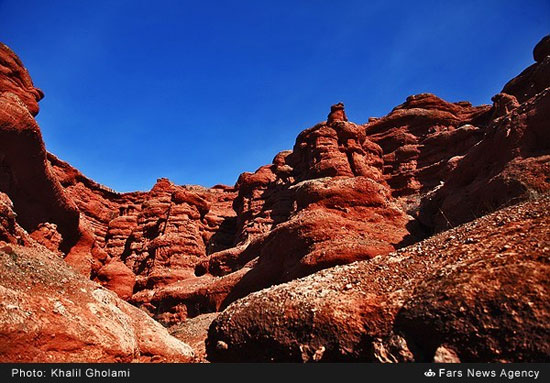 عکس: تپه های سرخگون «آغچم» در خلخال
