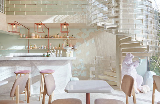 طراحی داخلی کافه‌ای دنج مانند بلورهای شکر