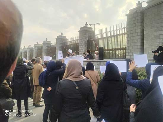 برگزاری تجمع اعتراضی معلمان مقابل مجلس
