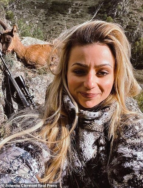 دختر شکارچیِ فرانسوی تهدید به مرگ شد