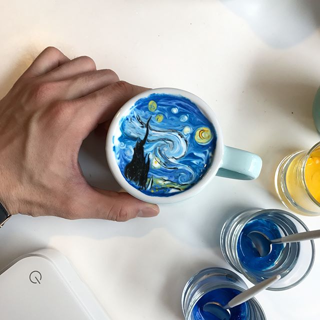 تبدیل فنجان‌های قهوه به آثار هنری