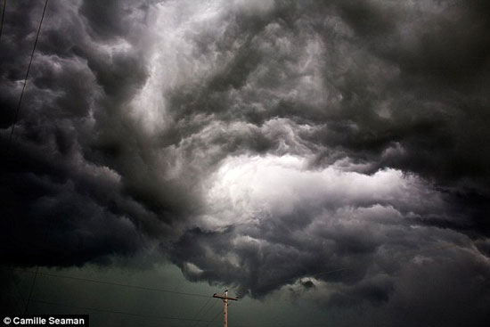 عکس رعد و برق زرد