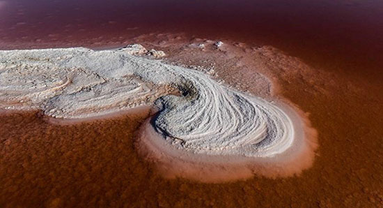 توضیح ناسا درباره تغییر رنگ دریاچه ارومیه