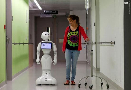 عکس: رباتی برای کمک به پرستاران