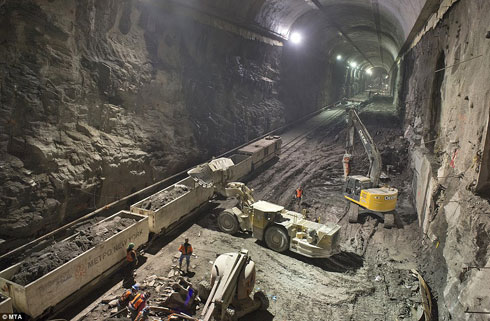 بزرگترین و پر هزینه ترین متروی جهان +عکس
