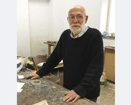 نقاش شاخص ایرانی درگذشت