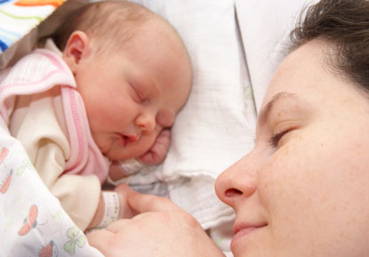 20 مزیت انکارنشدنی شیر مادر