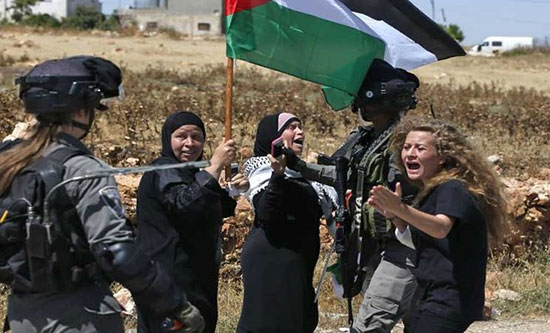 عهد التمیمی؛ دختر فلسطینی که همه از او حرف می‌زنند