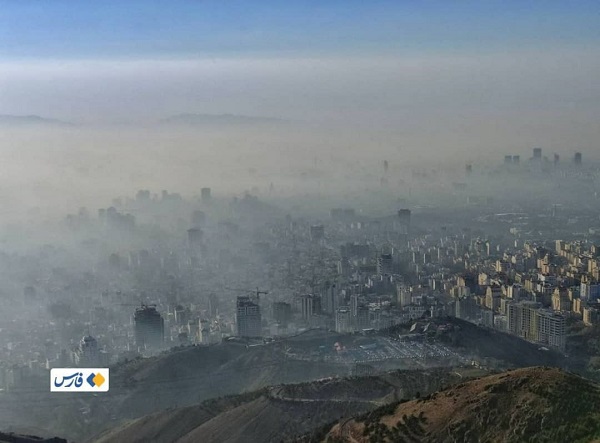 تصویری از لحظه‌ای که باد، دود تهران را جارو می‌کند