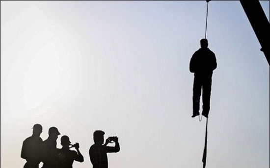 عکس: اعدام قاتل کودک قزوینی (18+)