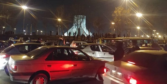 گزارشی از تجمع میدان آزادی تهران