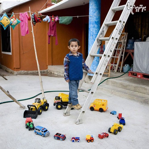 عکس: کودکان ملل مختلف و اسباب‌بازی‌ ها