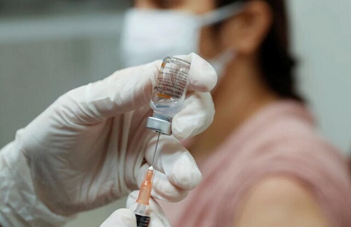تزریق واکسن تقلبی فایزر به قیمت ۵۰ میلیون