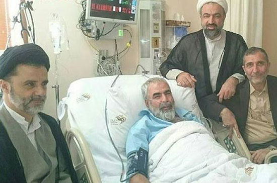 عکس: روح الله حسینیان راهی بیمارستان شد