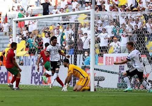 کامبک آلمان مقابل پرتغال در نیمه نخست